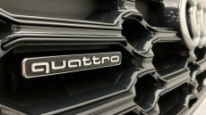 Audi Q5 40 TDI Quattro S Line 5dr S Tronic Diesel Estate